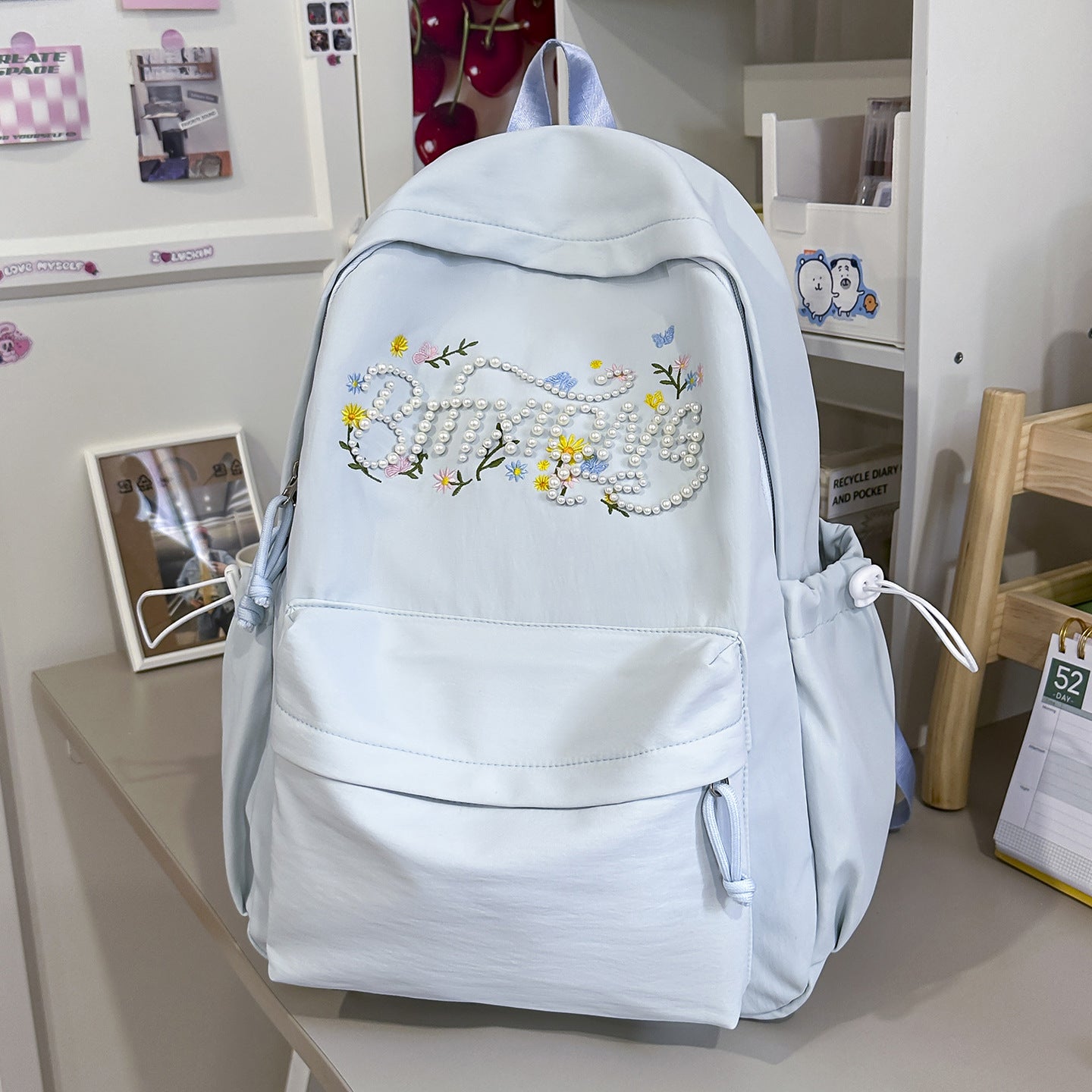 Bestickter floraler Schulrucksack