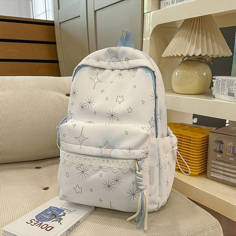 Rucksack mit Verträumtem Sternenmotiv und Praktischen Funktionen Brehn