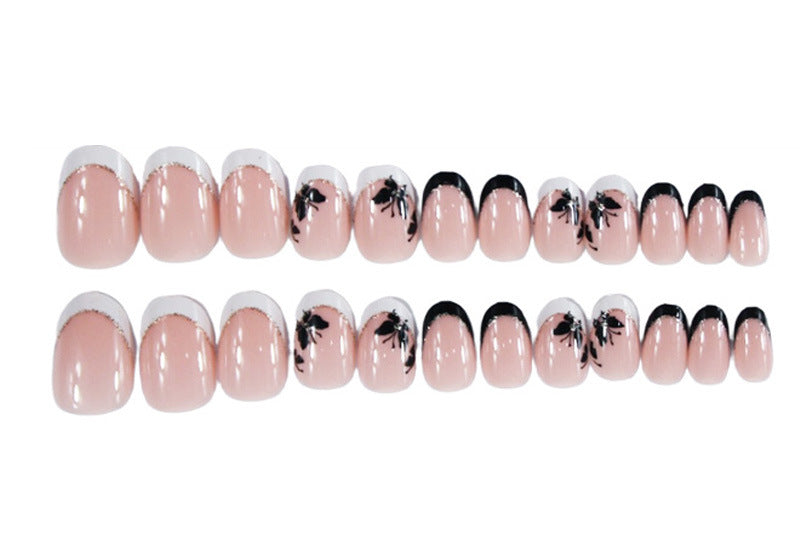 Kunstnagelset mit eleganten Schmetterlingsmotiven Brehn