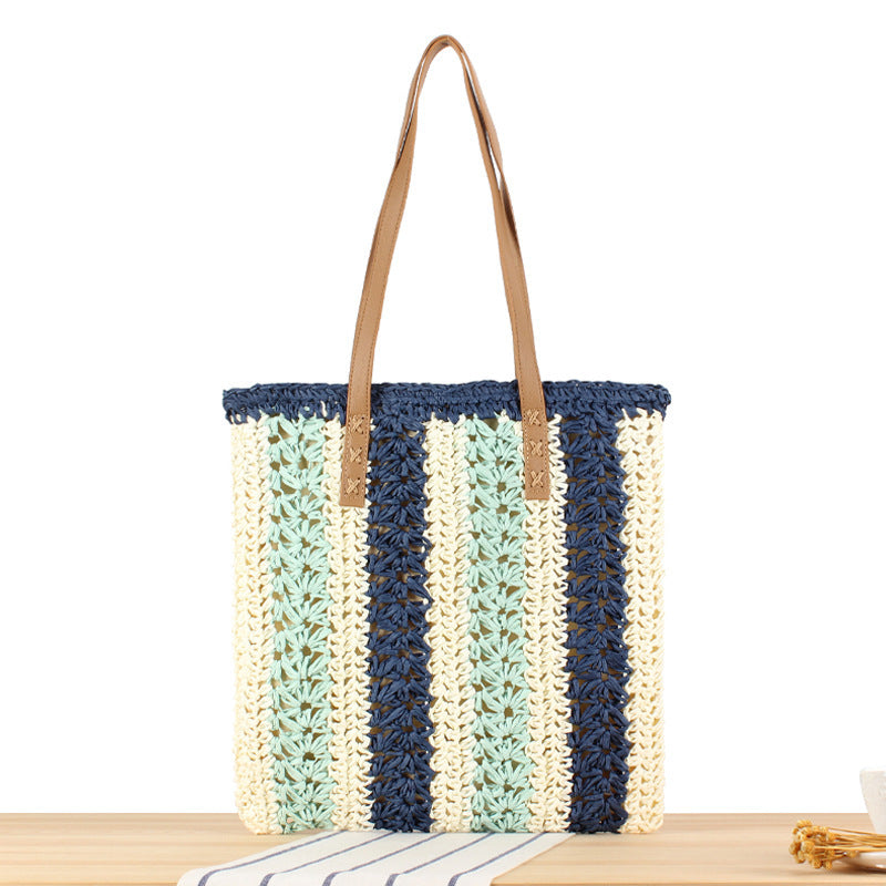 Strandtasche Aus Geflochtenem Naturmaterial mit Robusten Ledergriffen Brehn