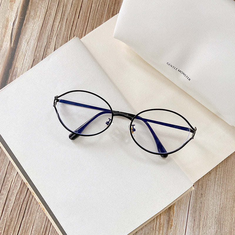 Runde Sonnenbrille mit Goldenen Akzenten Brehn