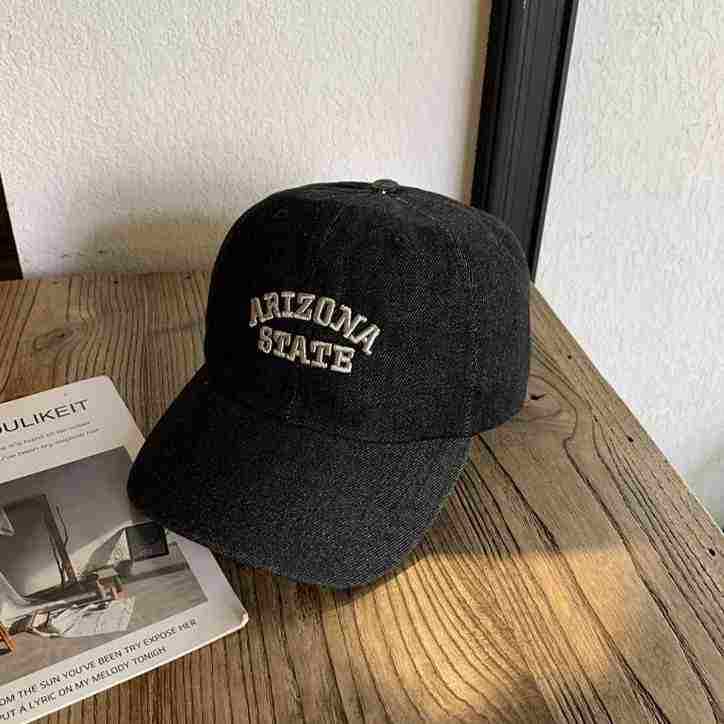 Unisex Vintage-inspiriertes besticktes Denim-Cap Brehn