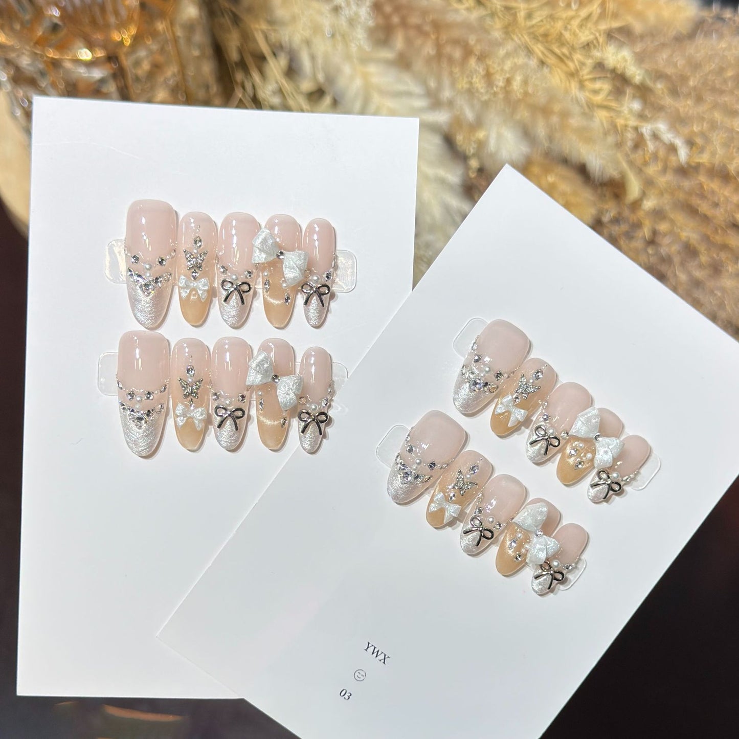 Glamouröses mit Schleifen verziertes Press-On Nagelkunst Set Brehn