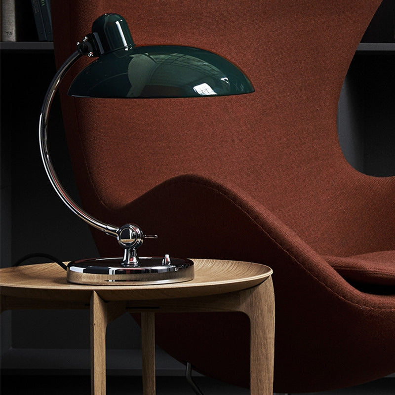 Moderne verstellbare Schreibtischlampe