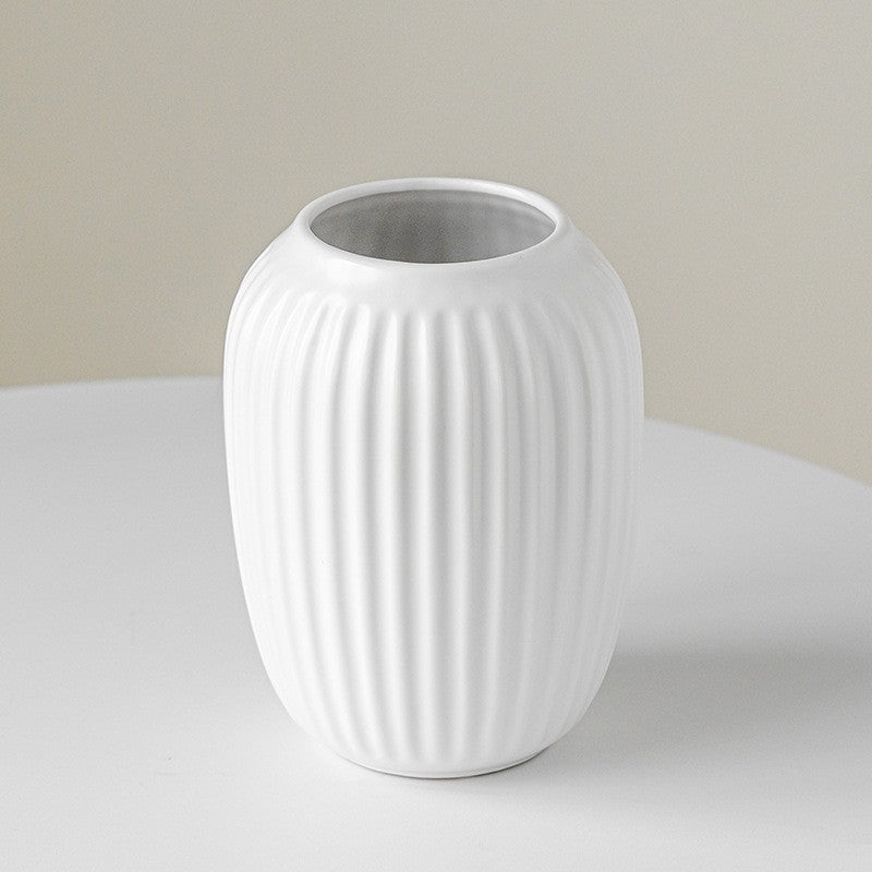 Texturierte moderne dekorative Keramikvase