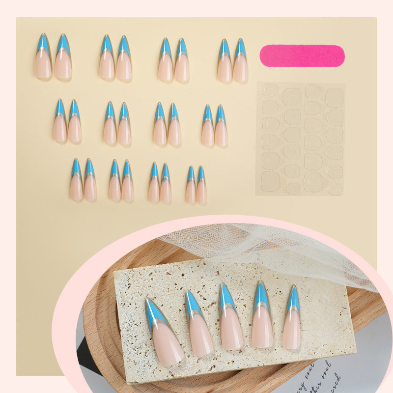 Kreatives Press-On-Nagelset mit eleganten künstlerischen Designs Brehn