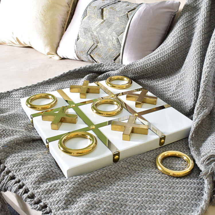 Elegantes dekoratives Tic-Tac-Toe-Spiel