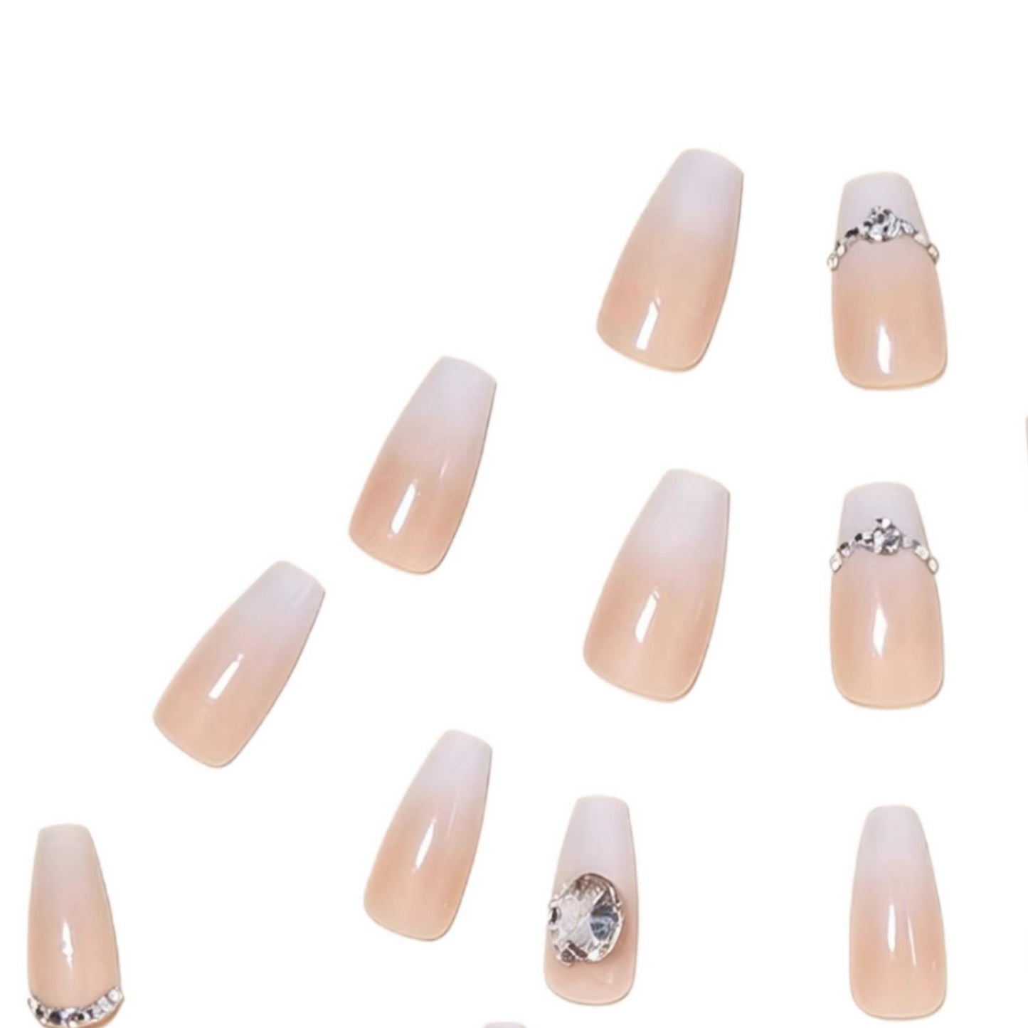 Luxuriöse mit Kristallen verzierte Press-On Nagelkunst Brehn