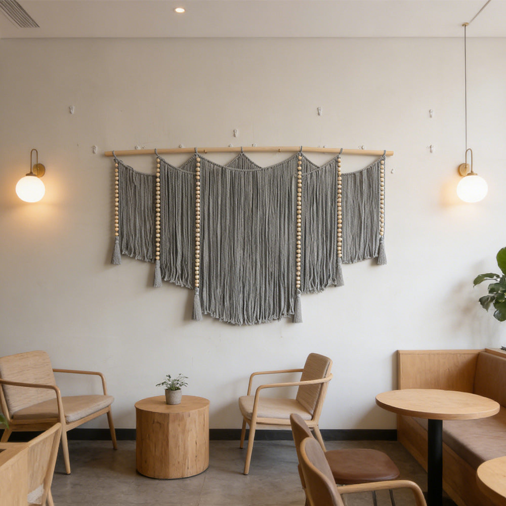 Elegante Makramee Wandbehang mit kunstvollen Fransen und Blättern