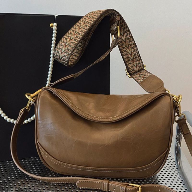 Sleek Everyday Schultertasche Brehn