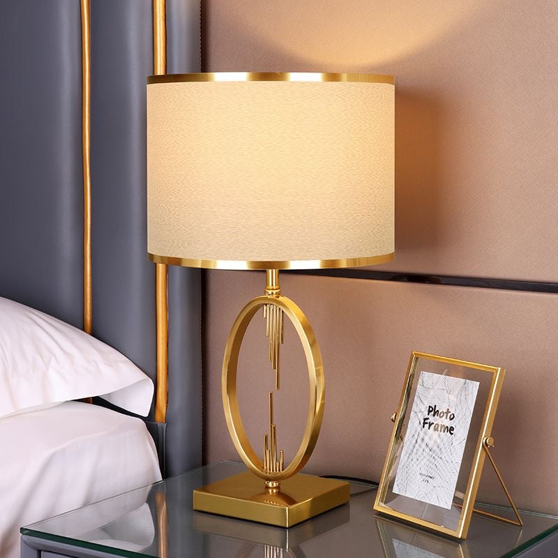 Elegante moderne Tischlampe