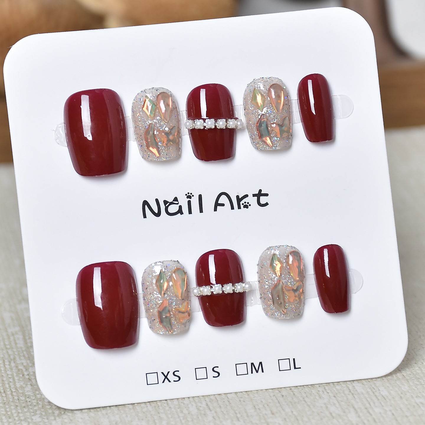 Künstlerisches Glitzer-Nageldesign Brehn