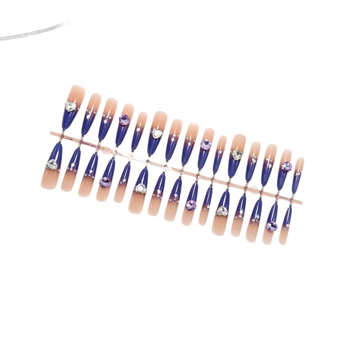 Kunstnägel mit Elegantem Glitter-Design und 3D-Strassakzenten Brehn