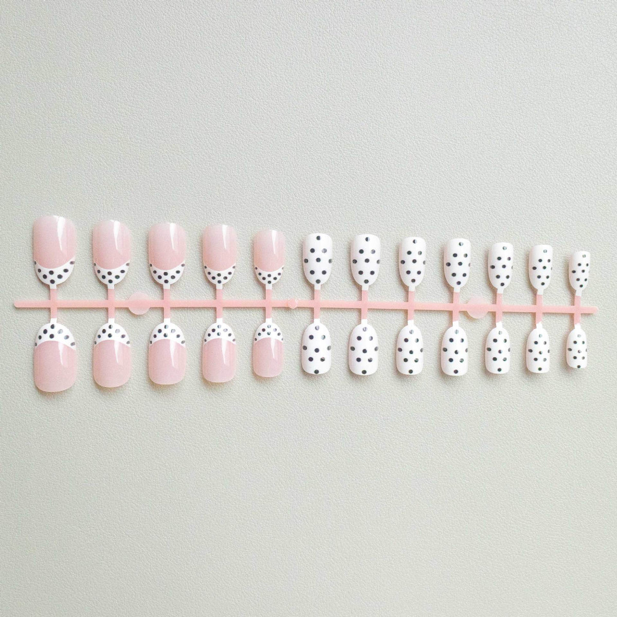 Künstlerisches Polka Dot Gel Nagelkunst Set