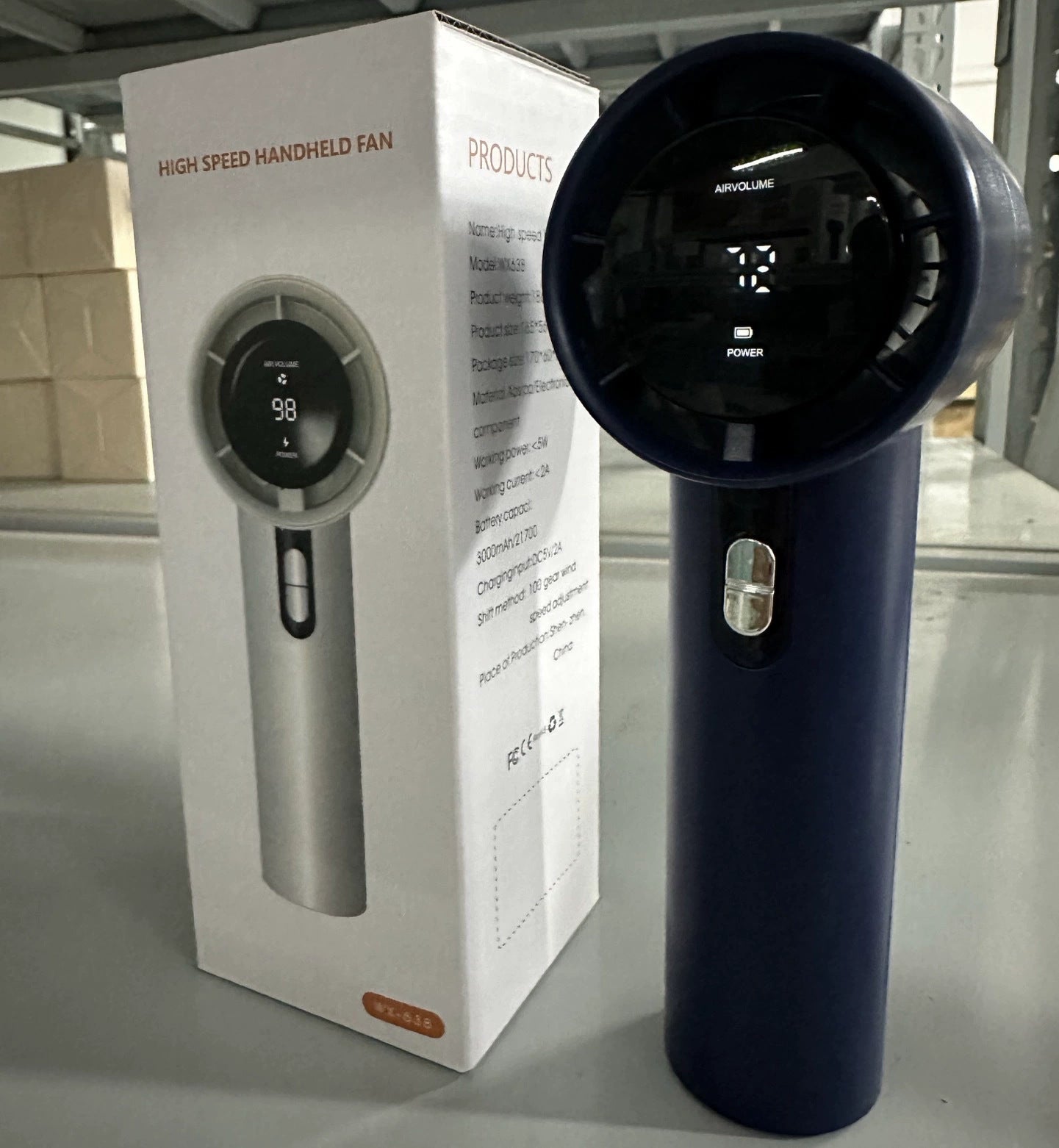 Damen Tragbarer Handventilator mit Smart LED-Anzeige Brehn
