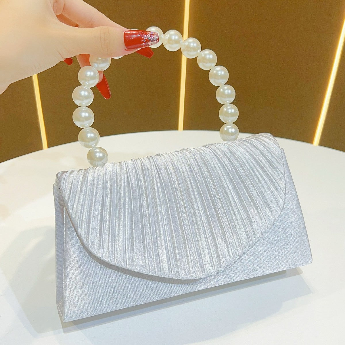 Elegante Falt-Clutch für den Abend