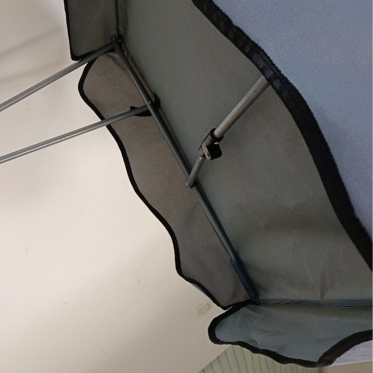 Faltstuhl mit Sonnendach Brehn