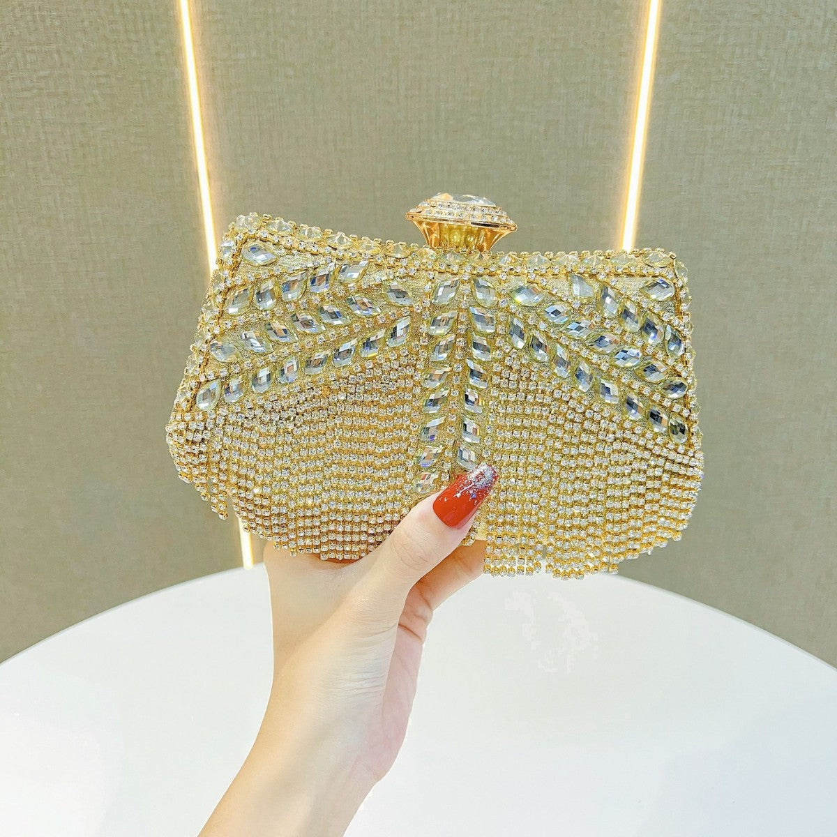 Beaded Crystal Abendtasche