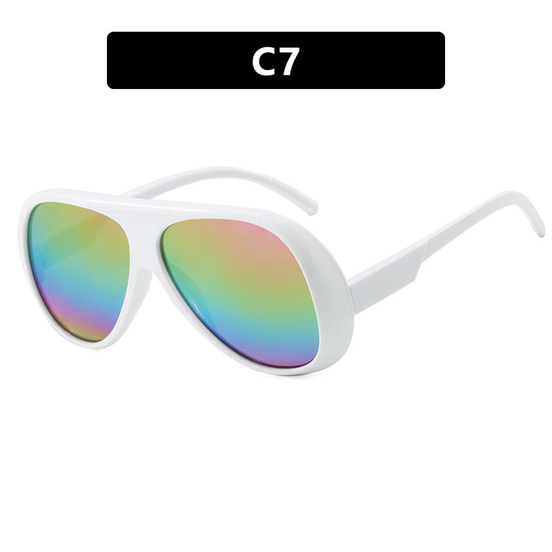 Damen sportliche Sonnenbrille im futuristischen Design Brehn