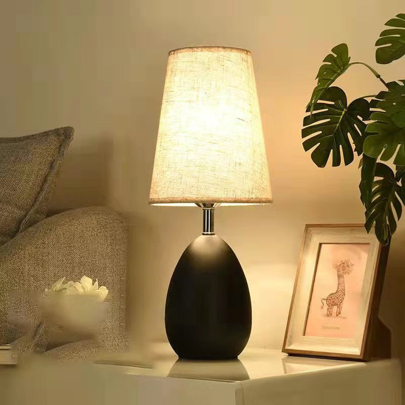 Elegante Keramik-Tischlampe