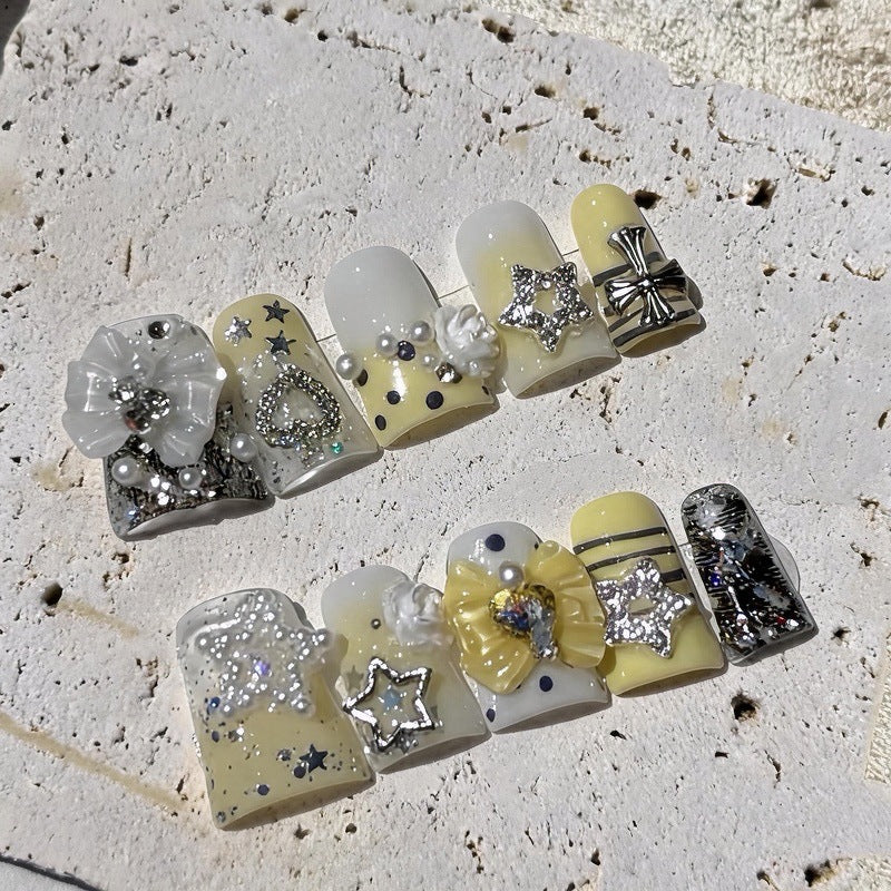 Dekoratives Stern-verzierte Press-On Nagelset