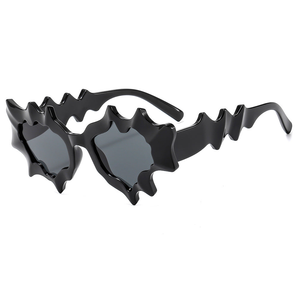 Damen Modische Sonnenbrille im extravaganten Wellen-Design Brehn