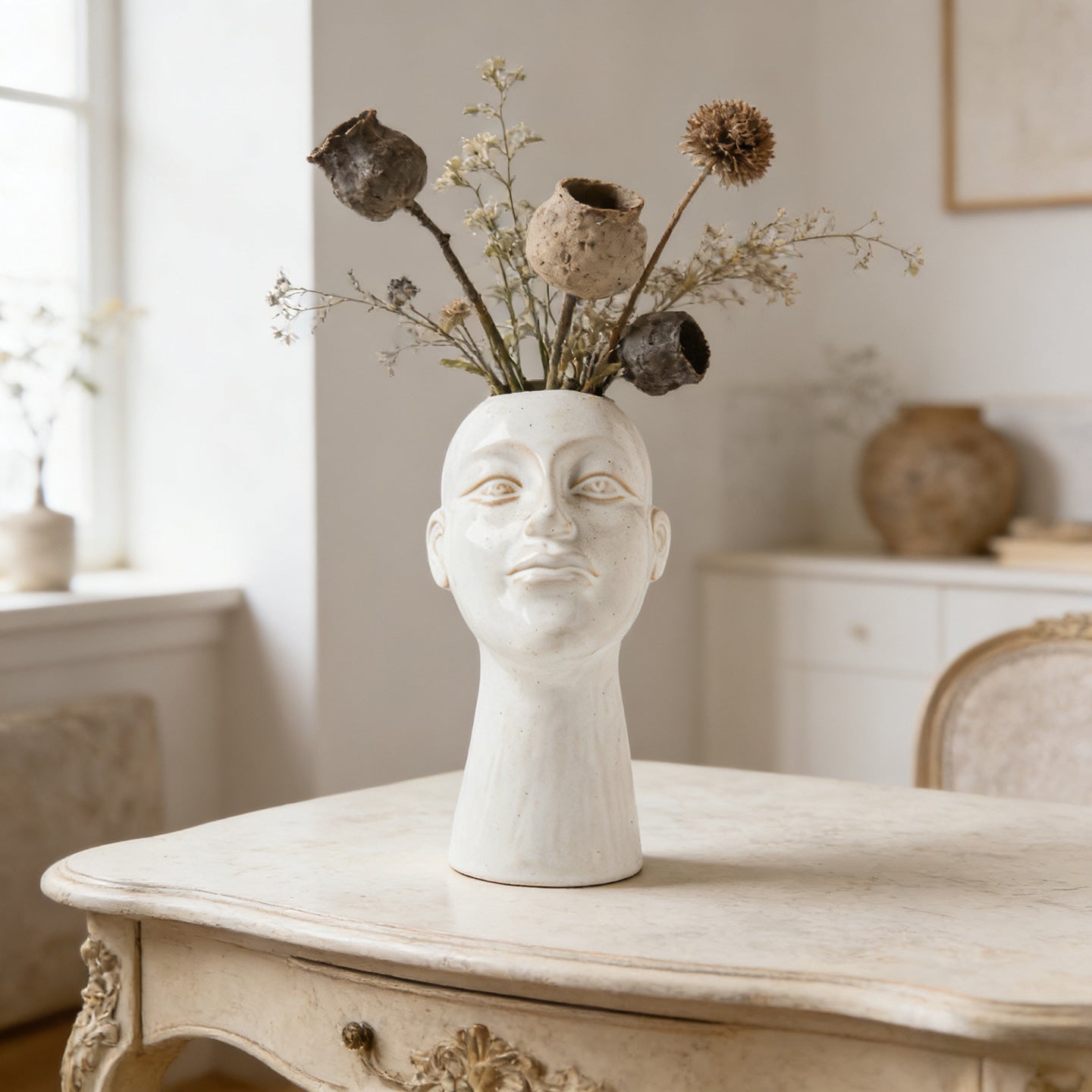 Handglasiertes zeitgenössisches skulpturales Kopf-Pflanzen-Vase mit schmalem Hals