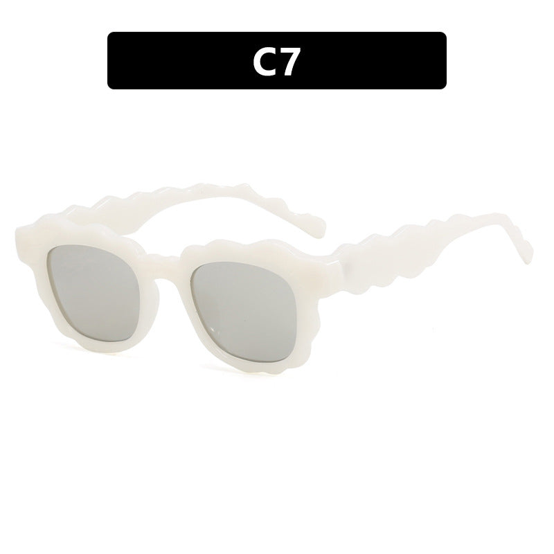Damen modische Sonnenbrille mit gewelltem Rahmen Brehn