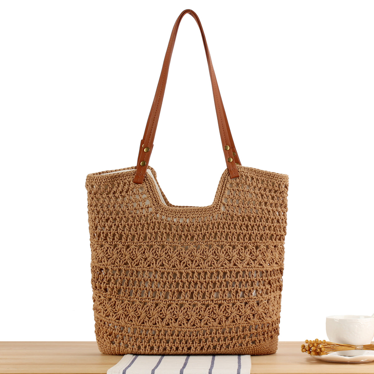 Handtasche Aus Geflochtenem Makramee mit Robusten Lederriemen Brehn