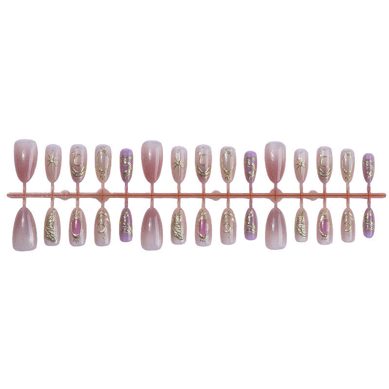 Kunstnagelset mit eleganten Glitzer- und Blumenapplikationen Brehn