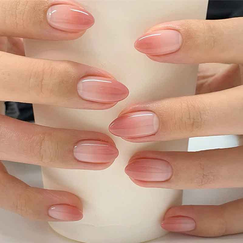 Kunstnagelset mit elegantem French-Style Brehn