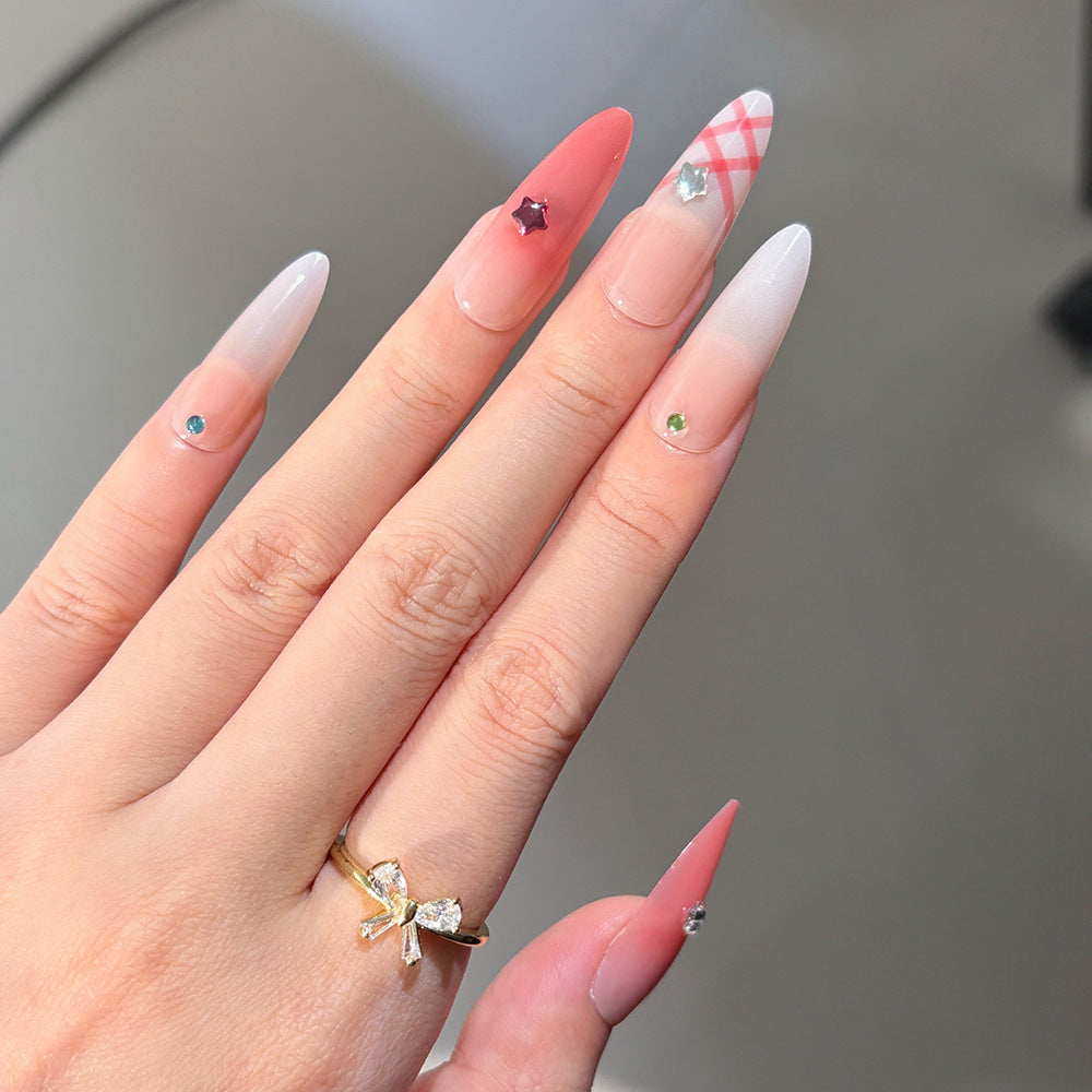 Kreative Nagelkunst Brehn