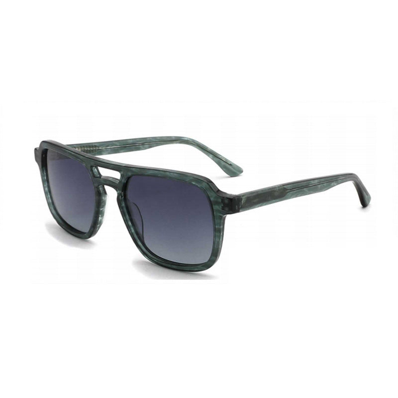 Damen Sonnenbrille mit robustem, stilisierten Kunststoffrahmen und harmonisch verlaufenden Gläsern Brehn