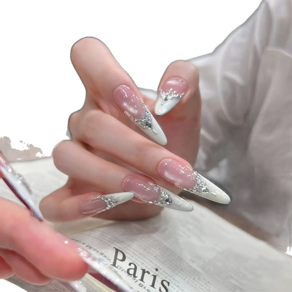 Elegante Stiletto-Nagelverlängerungen