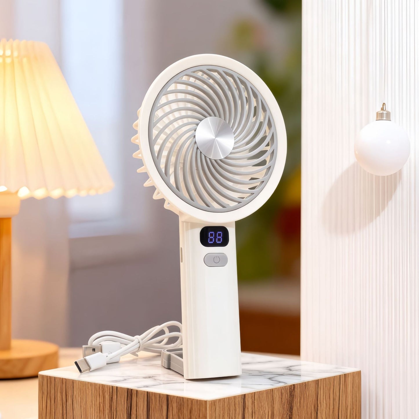 Damen Tragbarer Handventilator mit digitaler Temperaturanzeige und ergonomischem Griff Brehn