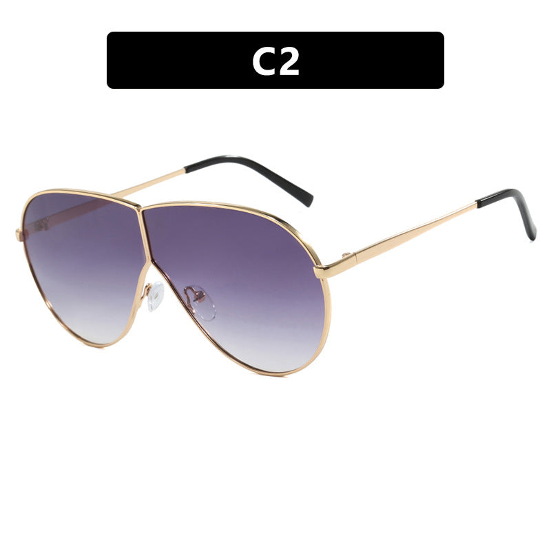Damen Pilotensonnenbrille mit elegantem goldenen Rahmen und blauen Gläsern Brehn