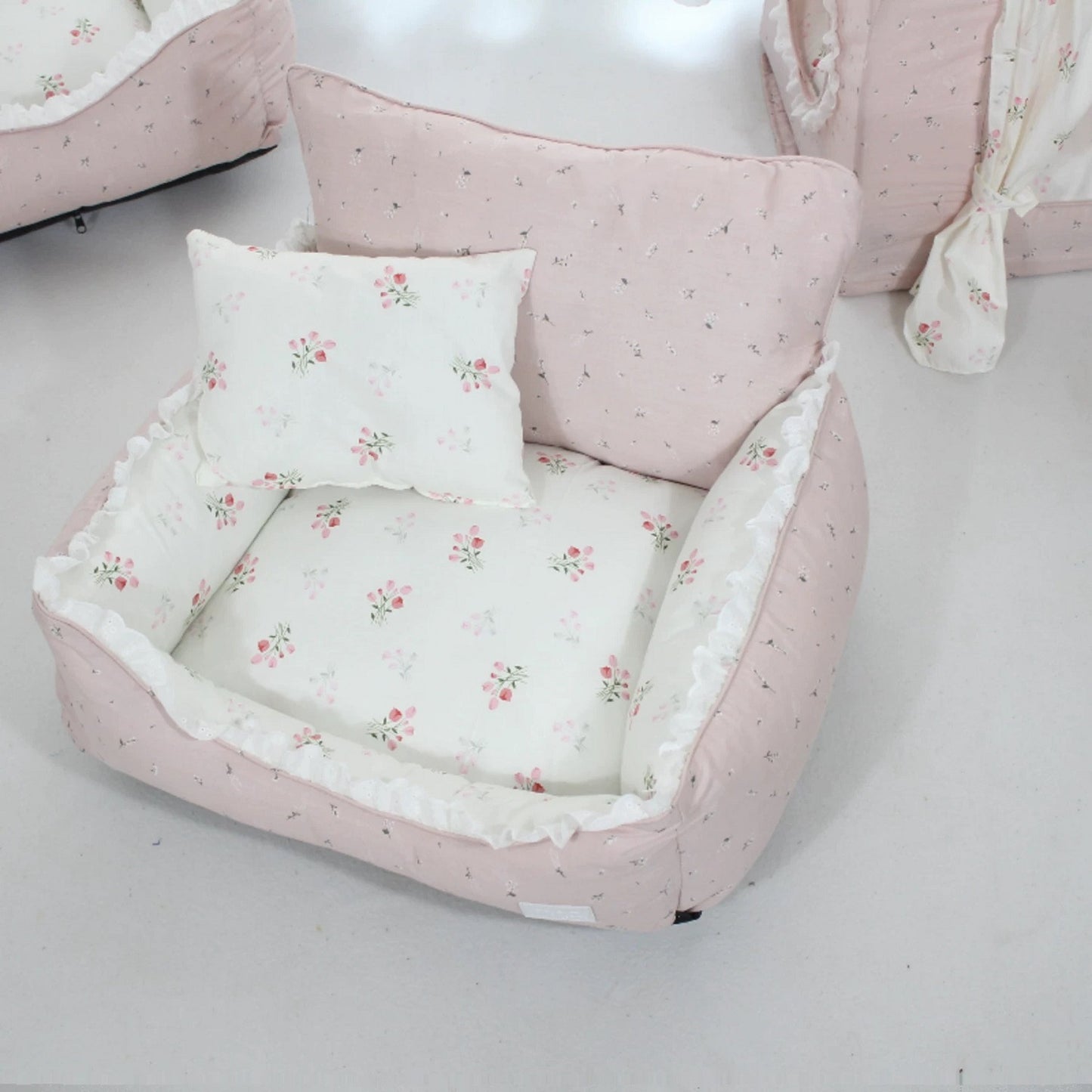 Blumenmuster Hundebett