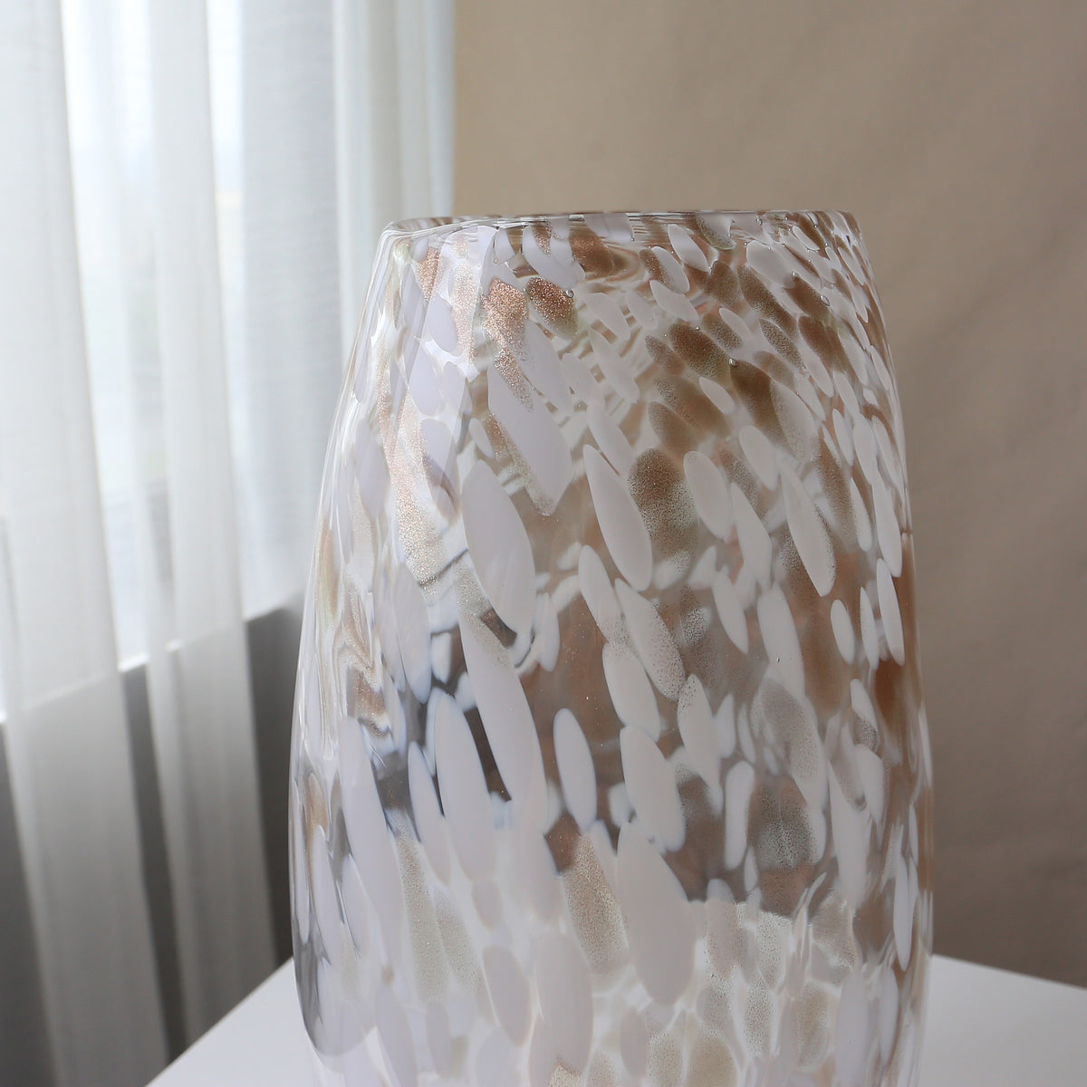 Mouthblown gesprenkeltes Kunstglas-Vasenpaar mit skulpturalen hohen und kurzen Silhouetten Brehn