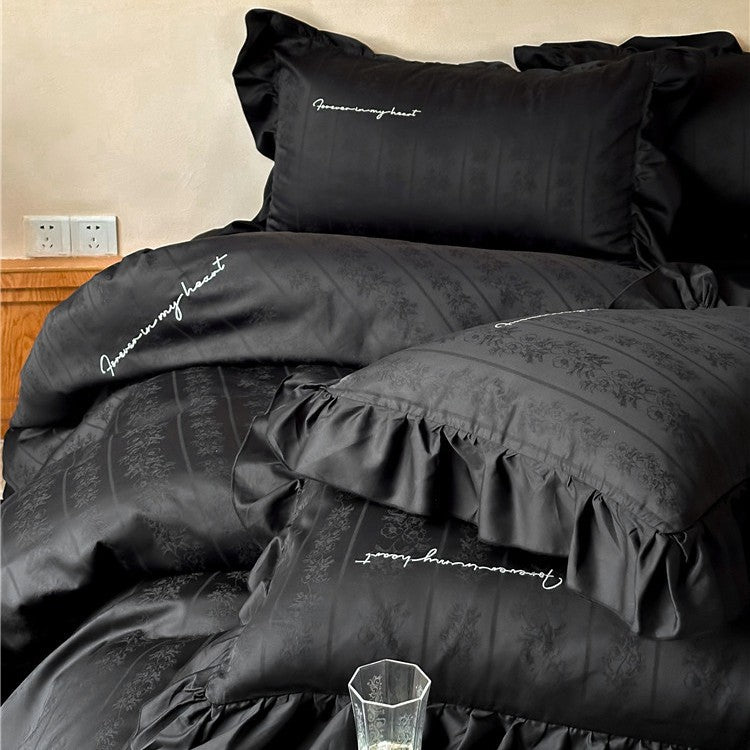 Luxuriöses Satin-Bettwäsche-Set mit Rüschen und Jacquard-Blumenmuster