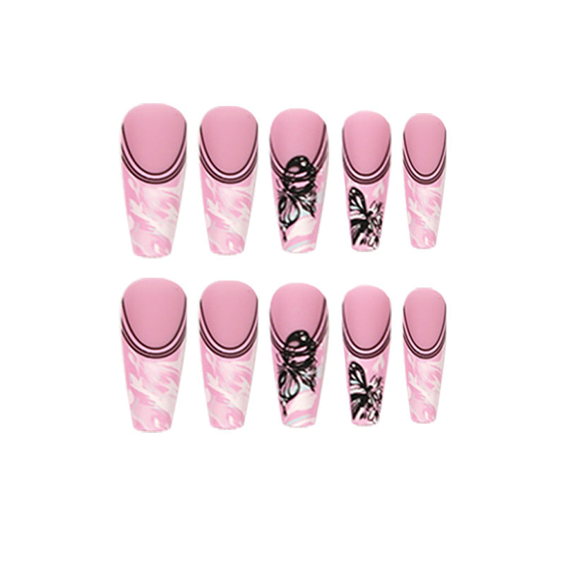 Künstliche Nagelkunst mit filigranen Schmetterlingsmotiven Brehn