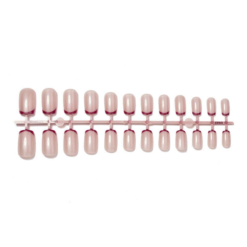 Kunstnagelset mit glamourösem French-Tip-Design Brehn
