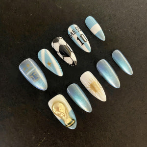 Kreatives Kunstnagelset mit Fußball-Thema Brehn
