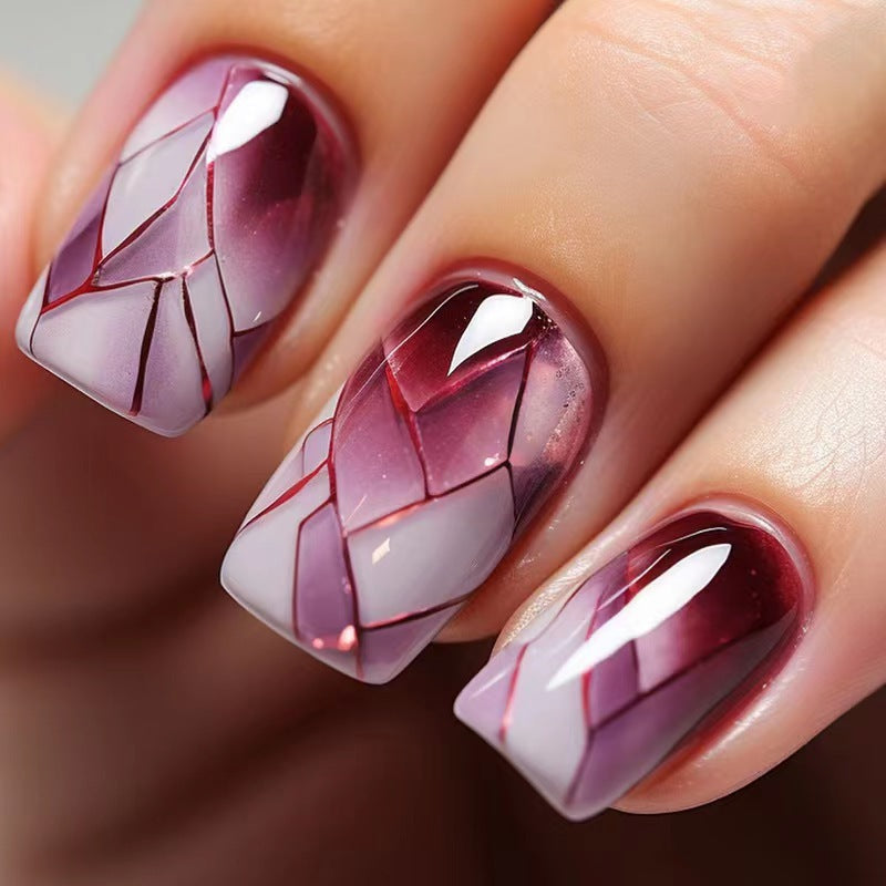 Elegante und kunstvolle Nagelspitzen Brehn