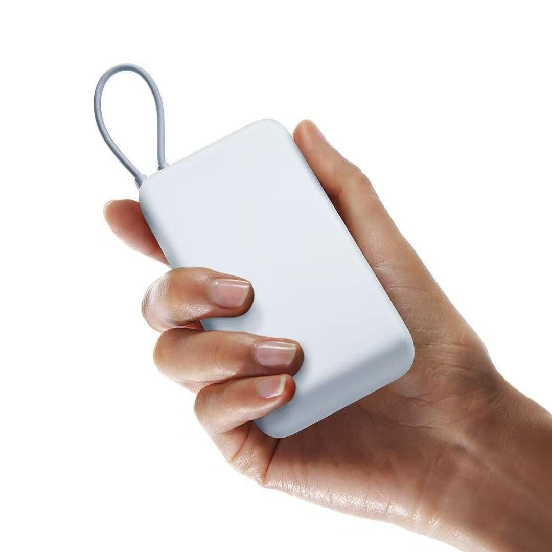 Kompakte tragbare Hochleistungs-Powerbank mit integrierten Ladegeräten und mattierter Soft-Touch-Oberfläche Brehn