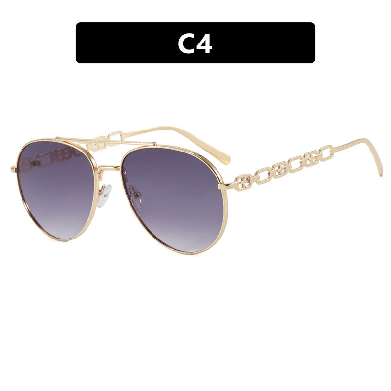 Damen auffällige Sonnenbrille mit luxuriösem Kettendetail und polarisierten Gläsern Brehn