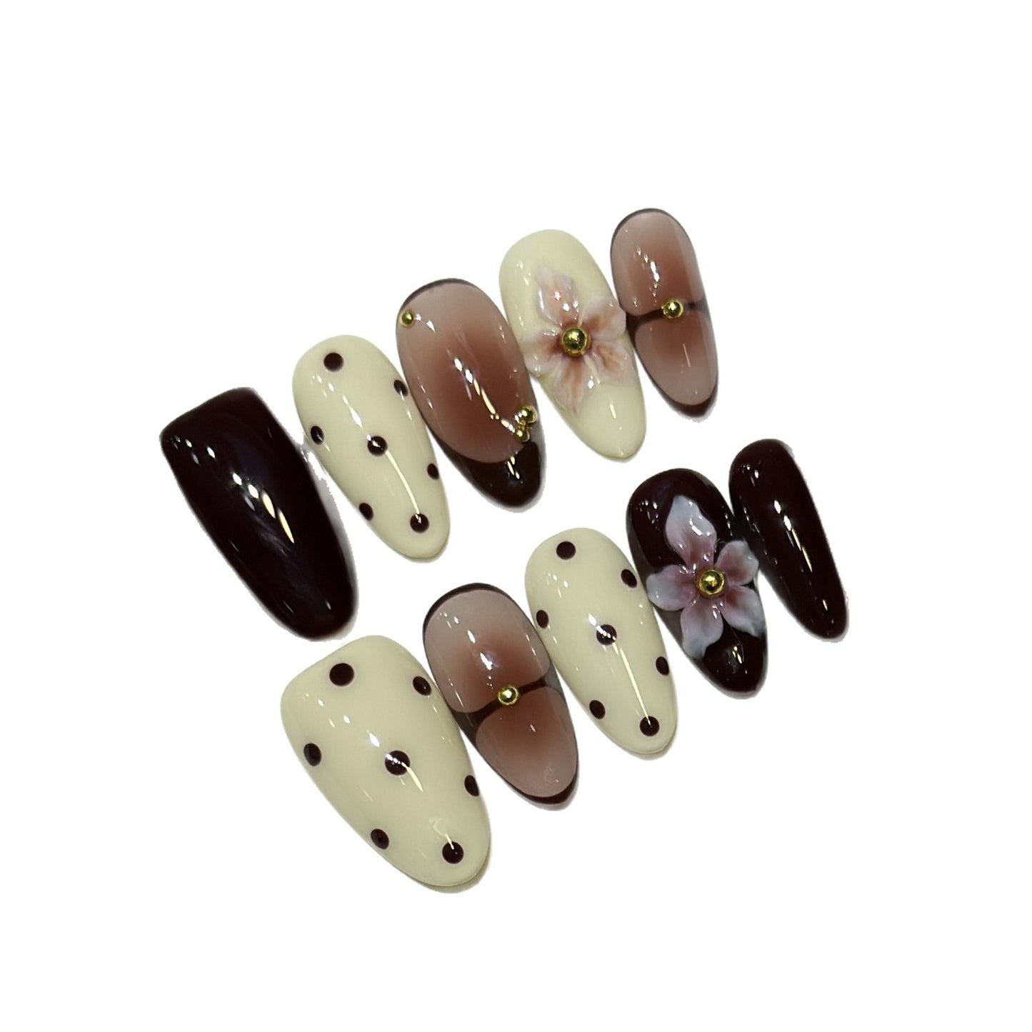 Elegantes Floral Stiletto Nagelkunst Set Brehn