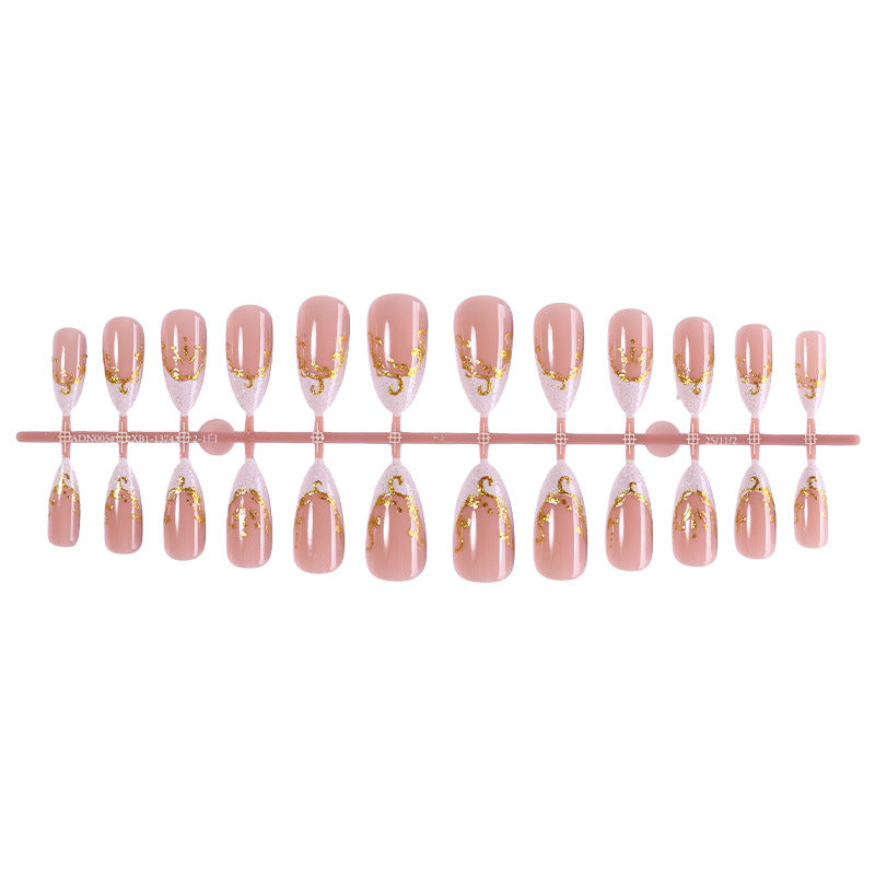Dekoratives Premium Press-On Nagelset mit goldenen Akzenten Brehn