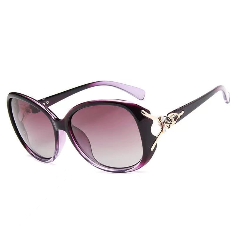 Damen modische Cat-Eye Sonnenbrille mit exklusivem Metall-Design Brehn