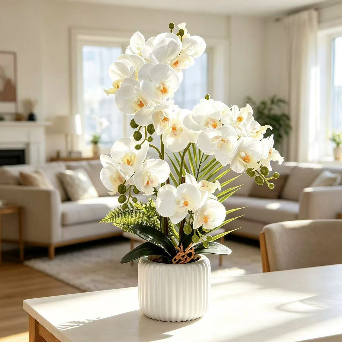 Künstliche Orchideenarrangement für dekorative Wohnbebilderung