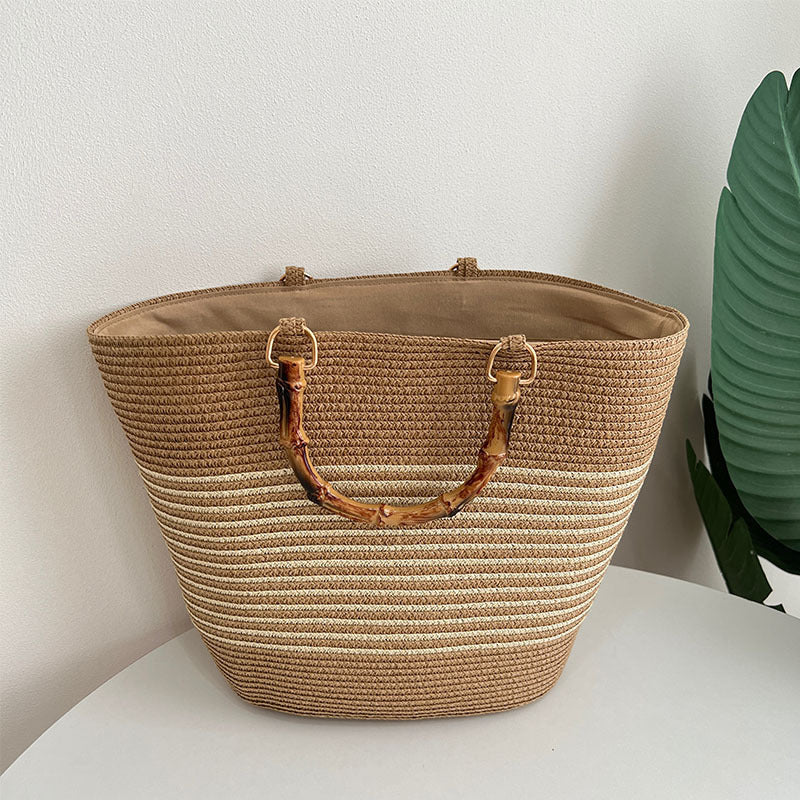 Stilvolle Basttasche mit Hochwertigem Holzgriff Brehn